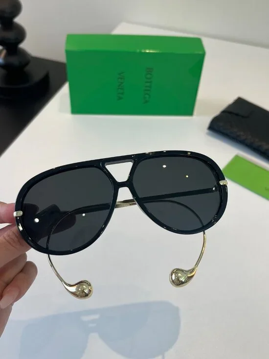 Bottega Veneta Women's Aviator Sunglasses - Picture 2 of 8